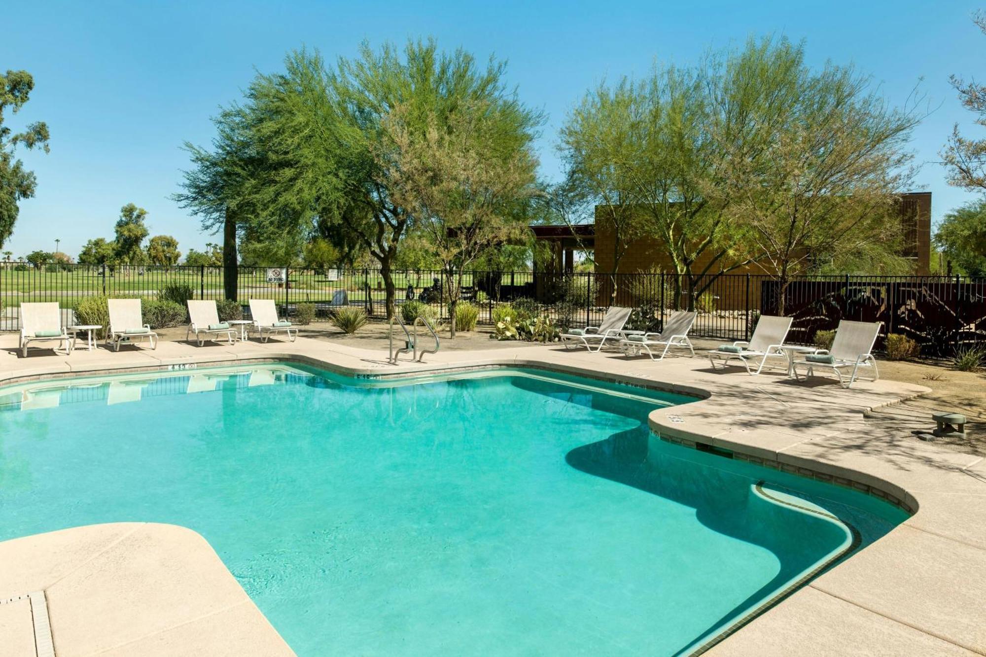 Four Points By Sheraton At Phoenix Mesa Gateway Airport Extérieur photo